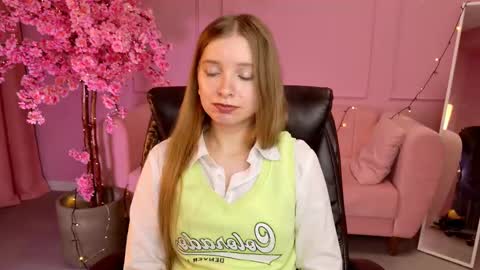 Snapshot of mayasinabon chatting on March 8, 3:13 pm mayasinabon online show from March 8, 3:13 pm