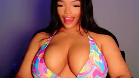 MayBabi online show from March 10, 11:37 am