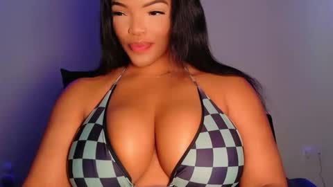 MayBabi online show from March 30, 5:25 pm