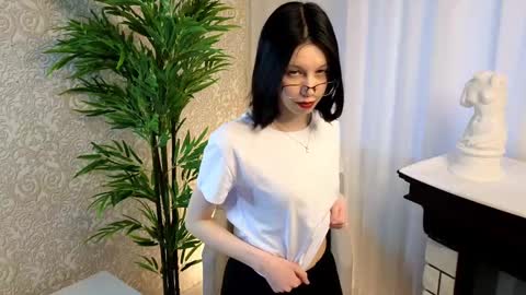 Angie online show from February 16, 5:04 am