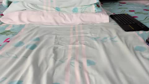 Maybelline69 online show from February 1, 8:18 pm