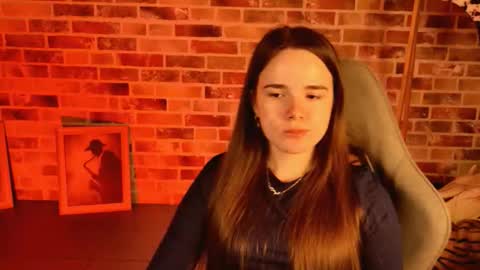 maybloom_ online show from February 27, 1:22 pm