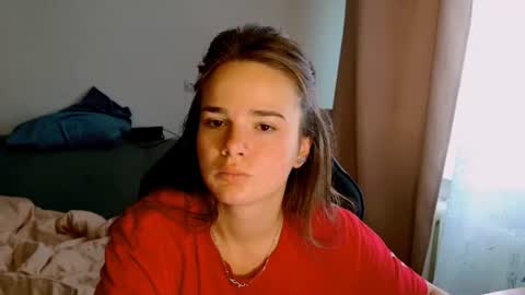 maybloom_ online show from July 8, 5:34 am