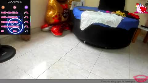 Snapshot of mayemilf_ chatting on March 30, 12:28 pm Maye online show from March 30, 12:28 pm