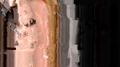Snapshot of maylinskye chatting on April 16, 11:18 pm Maylin Skye online show from April 16, 11:18 pm