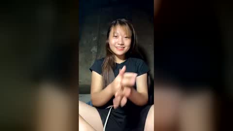 Snapshot of maylisa_99 chatting on June 18, 2:32 pm maylisa_99 online show from June 18, 2:32 pm