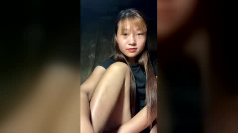 Snapshot of maylisa_99 chatting on June 19, 8:07 am maylisa_99 online show from June 19, 8:07 am