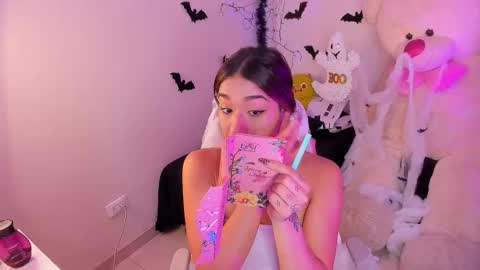 Snapshot of mayproject2 chatting on October 16, 8:43 pm may online show from October 16, 8:43 pm