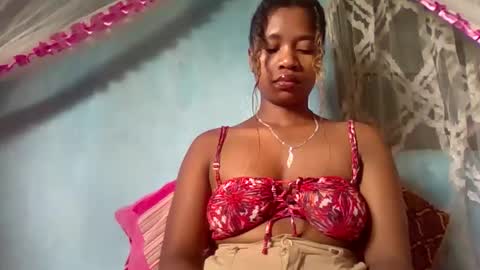 mayrah online show from March 18, 6:05 am