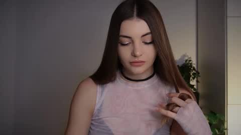 Snapshot of mayttease chatting on November 16, 5:02 am mayttease online show from November 16, 5:02 am