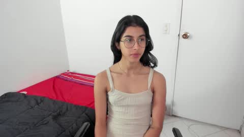 mazikeen_18 online show from January 13, 2:11 pm
