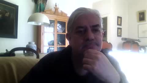 Manu online show from December 26, 2:05 pm
