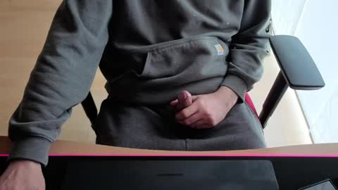 mcdevilfish online show from April 5, 5:48 am