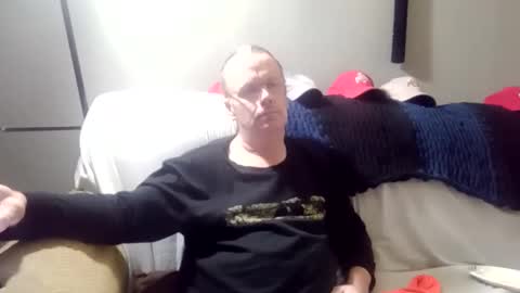 Snapshot of mcfly1973 chatting on December 25, 12:26 pm mcfly1973 online show from December 25, 12:26 pm