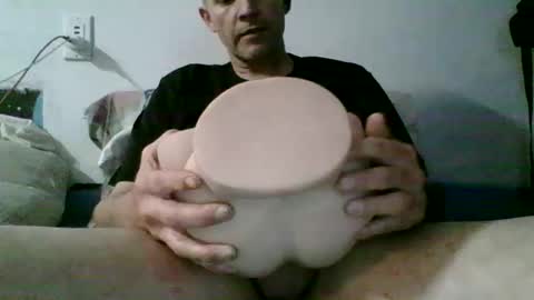 Snapshot of mchav997 chatting on December 1, 2:05 am Matt online show from December 1, 2:05 am