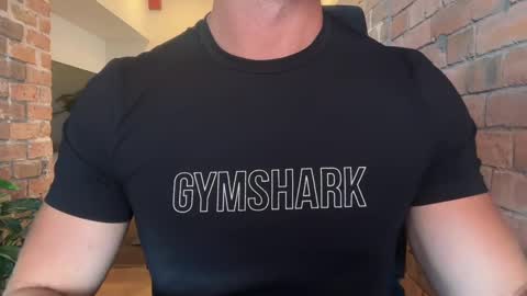 mcr8080 online show from October 25, 12:13 pm