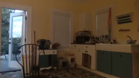 Snapshot of mdman32 chatting on February 28, 11:34 pm mdman32 online show from February 28, 11:34 pm