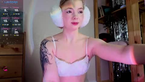 me1inmonro online show from January 11, 5:34 am