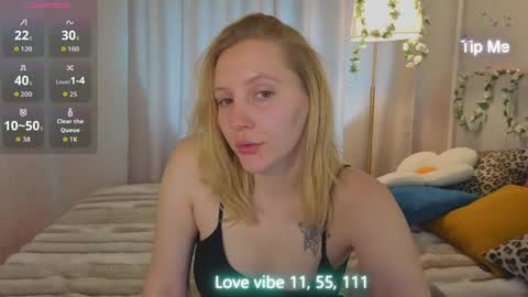 Melissa online show from May 13, 1:47 am