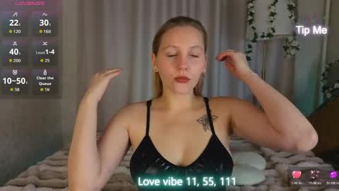 Melissa online show from May 21, 1:12 am