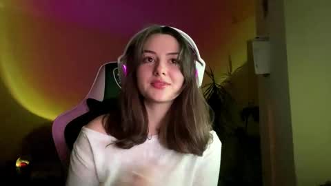 Ashley online show from February 9, 5:17 pm