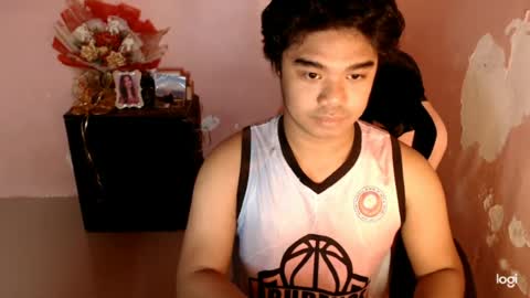 Snapshot of mealopezcumz69 chatting on June 23, 10:46 am mealopezcumz69 online show from June 23, 10:46 am