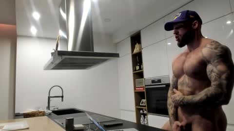 Snapshot of mealphamale chatting on February 15, 5:42 pm Alpha Male online show from February 15, 5:42 pm