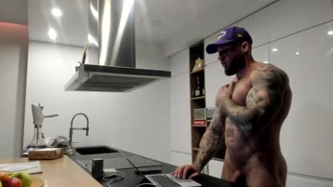 Snapshot of mealphamale chatting on March 10, 3:50 pm Alpha Male online show from March 10, 3:50 pm