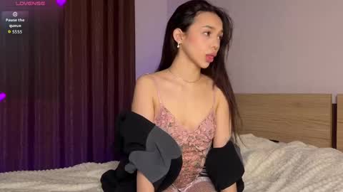 Adriana online show from April 29, 6:25 pm