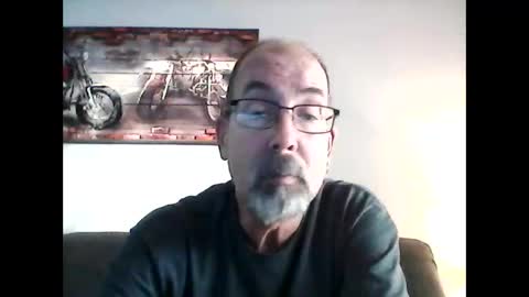 me at home online show from December 6, 1:00 pm