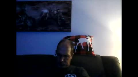 me at home online show from December 21, 5:47 am
