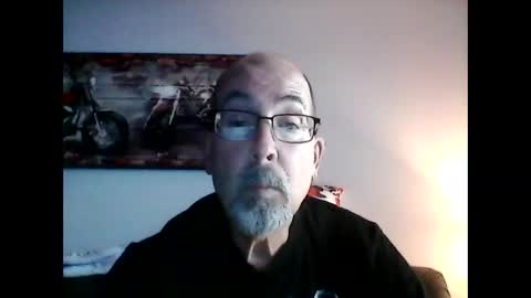 me at home online show from December 26, 3:42 pm