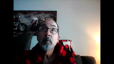 me at home online show from January 4, 4:32 pm