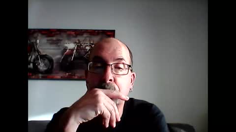me at home online show from February 7, 1:32 pm