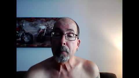 me at home online show from February 20, 3:41 pm