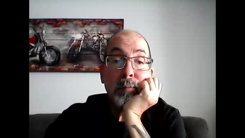 me at home online show from February 21, 6:37 pm