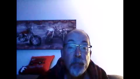 me at home online show from September 18, 10:06 am