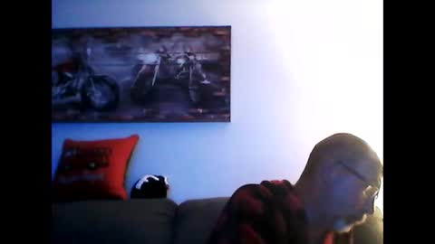 me at home online show from October 21, 10:05 am