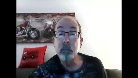 Snapshot of meathome3 chatting on April 13, 12:16 am me at home online show from April 13, 12:16 am