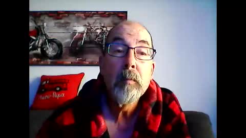 Snapshot of meathome3 chatting on May 16, 10:58 am me at home online show from May 16, 10:58 am