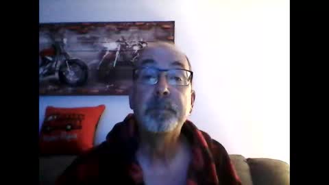 Snapshot of meathome3 chatting on May 21, 10:00 am me at home online show from May 21, 10:00 am