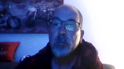 me at home online show from July 21, 9:11 am