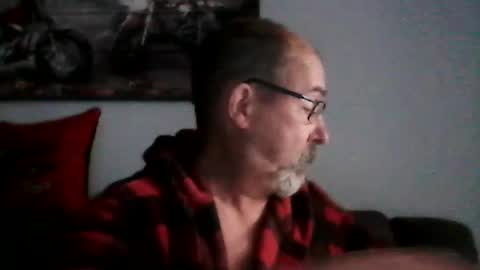 me at home online show from July 24, 10:35 am