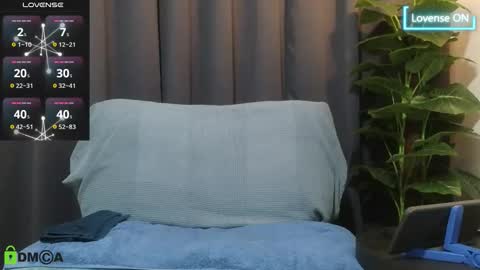 Meaty Roll online show from September 17, 7:10 am