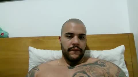 Snapshot of medellindrak chatting on February 15, 11:36 pm filippoae online show from February 15, 11:36 pm