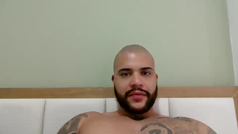 Snapshot of medellindrak chatting on October 12, 6:07 pm filippoae online show from October 12, 6:07 pm