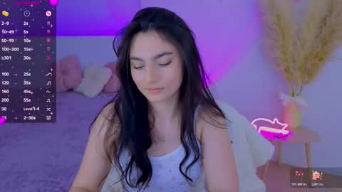 Dina online show from March 9, 9:52 pm