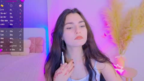 Snapshot of medina_andress chatting on April 16, 5:14 pm Dina online show from April 16, 5:14 pm