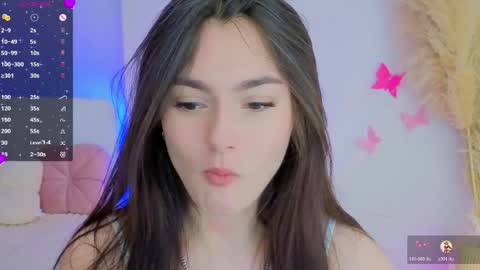 Snapshot of medina_andress chatting on May 24, 8:25 pm Dina online show from May 24, 8:25 pm