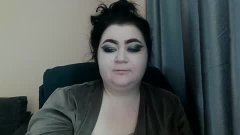 Snapshot of medjik_lool chatting on December 16, 6:53 am Oltereodora-lima online show from December 16, 6:53 am